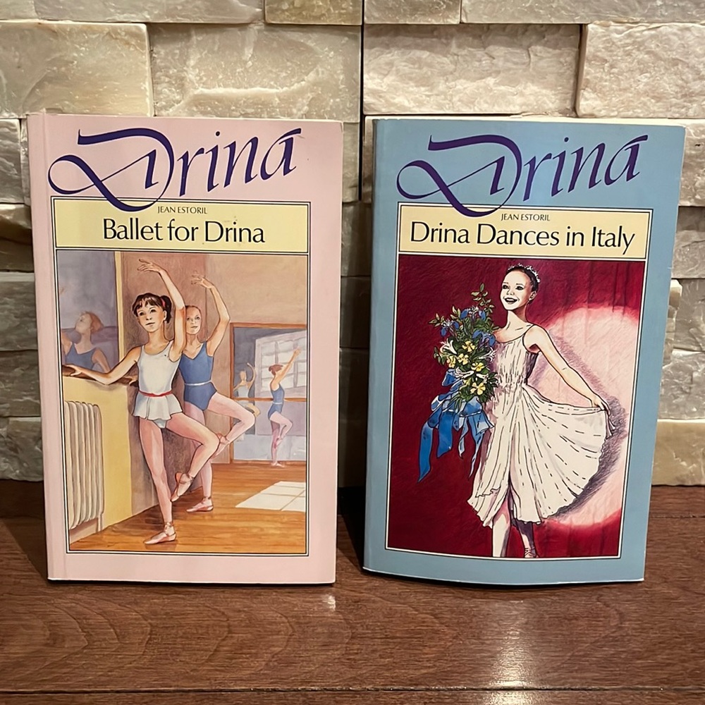Drina Books VINTAGE 1987